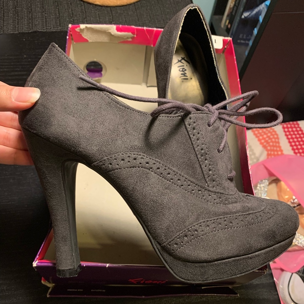 Size 10 heel booties